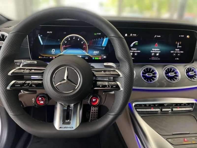 Mercedes-Benz AMG GT 43 4Matic+ =AMG Night Package= Panorama Image 6